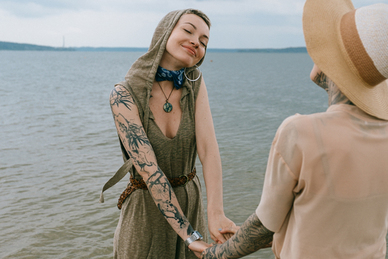 形容男人有魅力的诗句文案 形容男人帅气有魅力的诗句文案