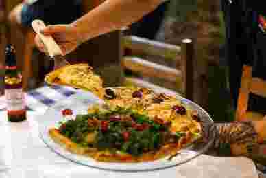 现实打败爱情的语录文案 金钱和爱情的经典语录文案