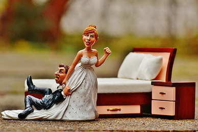 开车等人的说说文案 坐在车上等人的心情说说文案