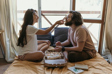 表达女人逆生长的句子文案 夸夸我的女同学中年不老漂亮的句子文案
