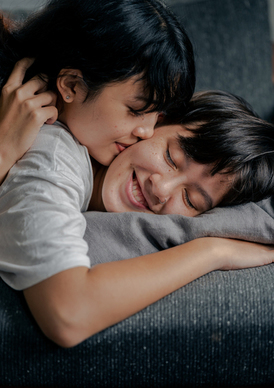 描写女生穿泳衣身材好的句子文案 描写穿着泳装的美丽女子，校斗要用