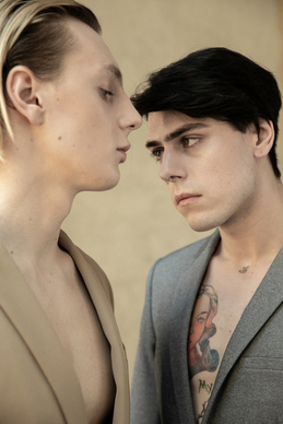 坚强到让人心疼的短句 坚强到令人心疼的句子文案