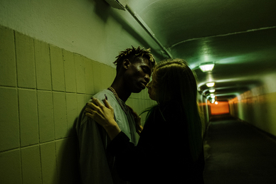 形容女孩的声音好听的句子文案 形容女孩的声音的句子文案有哪些?