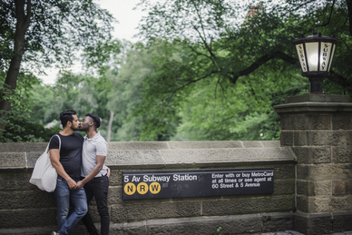 描写男女开车的句子文案 情侣之间开车的情话