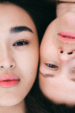 触动人心的爱情句子文案 最打动人的爱情短词