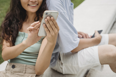 情侣间的早安问候语 情侣之间说早安 简短句子文案有哪些?