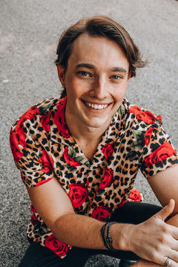 形容男人很优秀的诗句文案 赞美优秀男人的诗词有哪些?