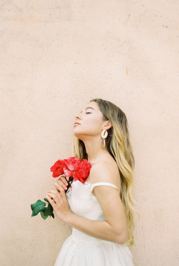 一句话让女朋友秒湿 说什么话可以让女朋友湿 求网友们多多支招