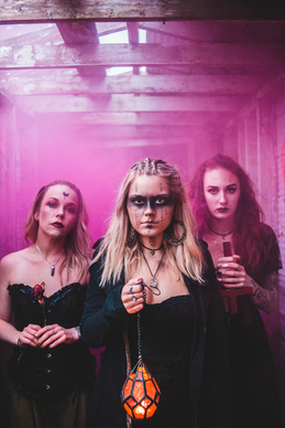 夸女孩酷的高情商句子文案 怎么夸女孩子漂亮的高情商句子文案