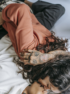 一句英文简短伤感情话 英语爱情伤感句子文案