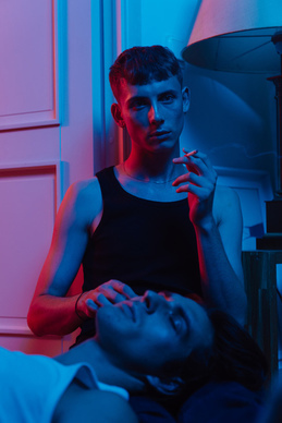 夜晚开车的诗句文案 驾驶员深夜开车的诗句文案