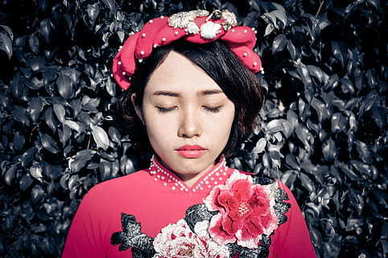 夸50岁男人不老的句子文案 形容中年男人不老的词语