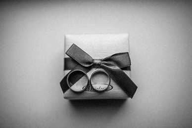 夜晚和心爱的人说的情话文案 有哪些情话文案短句适合说给心爱的人？