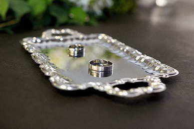 被一个人爱着的幸福说说 关于被宠爱的幸福的句子文案有哪些?