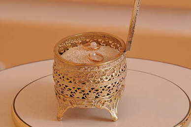 女人自己买东西说说文案 女人喜欢什么就得自己买给自己的说说文案