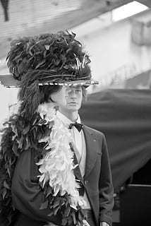 女人生活不易的句子文案正能量 女孩子励志的句子文案