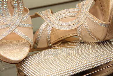 催泪虐心的古风短句 虐心/唯美/伤感/古风的句子文案，必采纳