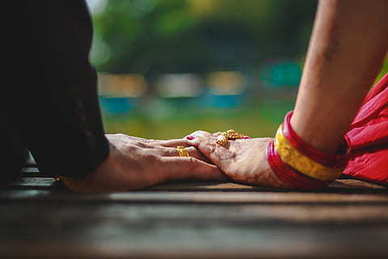 气质修养内涵女人的句子文案 夸赞女孩子有气质涵养的句子文案