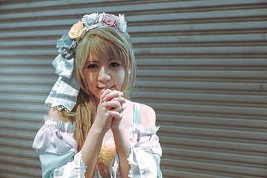 聊天哄女孩子开心的话 哄女孩子开心的话语,哄女孩子的甜言蜜语