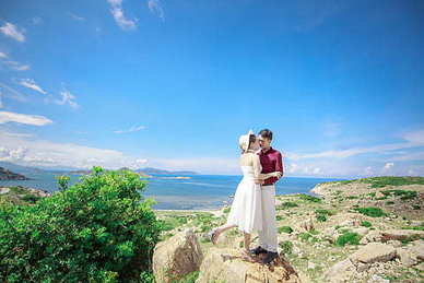 形容第三者的伤感句子文案 面对小三后伤心的句子文案