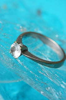 悲伤伤感的情感语录文案长篇 伤感情感名言（20条经典的）