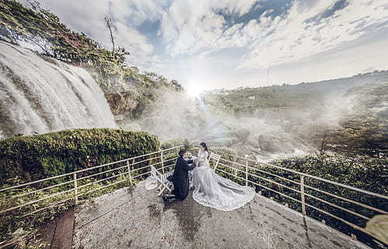 形容男孩可动可静的话 形容男孩子能闹能静的句子文案