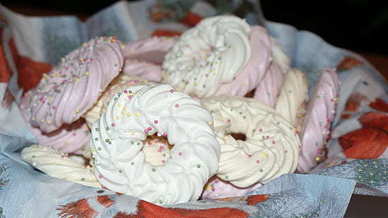 女生暗恋男生发的说说 关于女生喜欢男生的心情的句子文案有哪些？