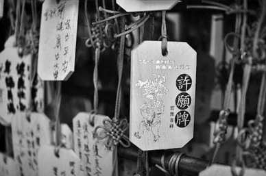 一些简短唯美的爱情祝福语 最简单最有内涵的爱情祝福语