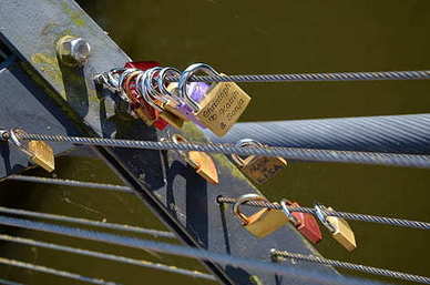 名人作家的爱情名言 名人说过的爱情名言