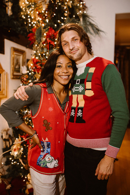 领结婚证官宣的句子文案2023 朋友圈晒结婚证的句子文案