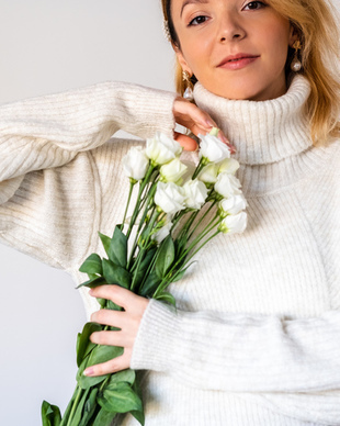 情人节送花贺卡简短情话文案 情人节送花贺卡怎么写？