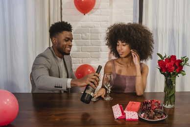 很在乎一个女孩的说说文案 要不要过于在意一个女孩的说说文案。