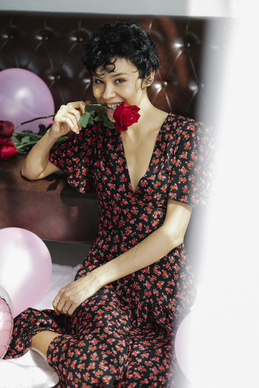 早晨想念情人的短信情话 表达想念爱人的情话句子文案