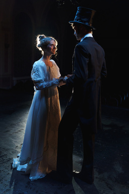 结婚十四周年心情短语 结婚14周年怎么发朋友圈？