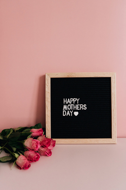 形容男人喜欢漂亮女人的句子文案 形容男人爱女人的句子文案