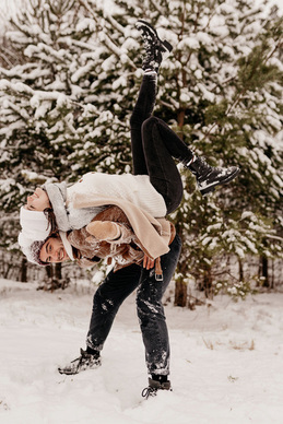 情感语录文案段子从哪里找素材 情感类的视频素材要去哪里找？