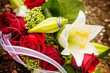 发什么朋友圈能刺激渣男 碰到渣男应该发什么朋友圈