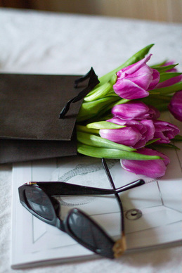 想念却不敢打扰的诗句文案 很牵挂又不敢打扰的诗句文案