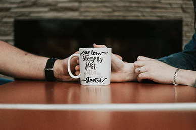 起床跟女朋友说的情话文案 哄女朋友起床的情话文案？