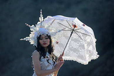 身在异地想念家人诗句文案 身处异地,思念亲人的古诗有(只要一句话)