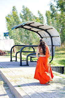 小女孩剪短头发说说文案 描写女孩子剪完头发心情好的说说文案