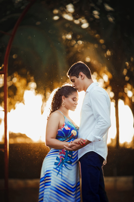 深夜心痛的句子文案 深夜让对方看了心痛的句子文案有哪些？