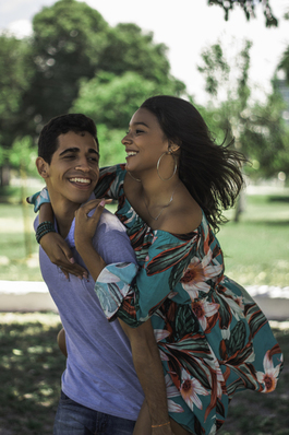 秀恩爱的说说文案配图 发空间秀恩爱的说说文案