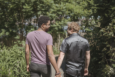 真实虐心句子文案 求很虐心的句子文案，不要太长，但要经典