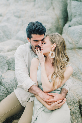 其实女人也很累的名句 女人很累但很坚强句子文案有哪些?