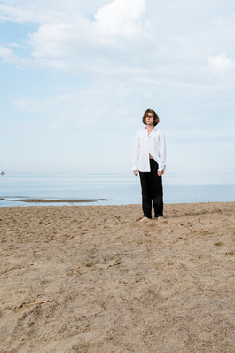 给女朋友感动的话50字 让女人感动的话50字以内,