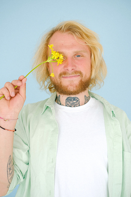 励志爱情的文案200字 求关于励志的爱情句子