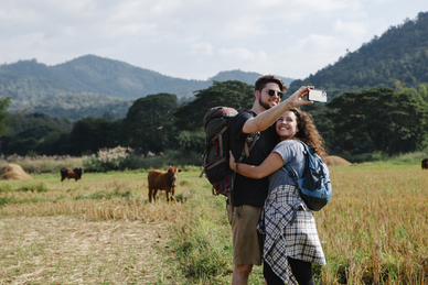 向幸福出发经典句子文案 《向幸福出发》中都有哪些感人肺腑的片段？