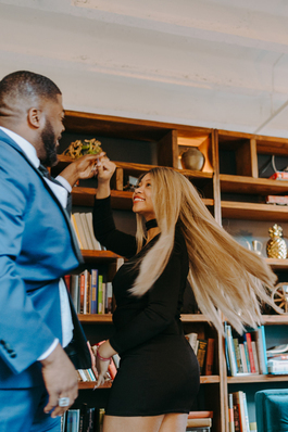 把对象撩到脸红的话 如何把男朋友撩到脸红