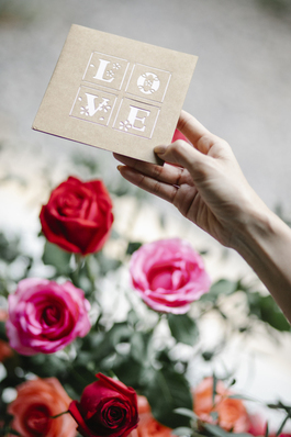 感情冷暖自知的句子文案 感同身受冷暖自知的经典句子文案